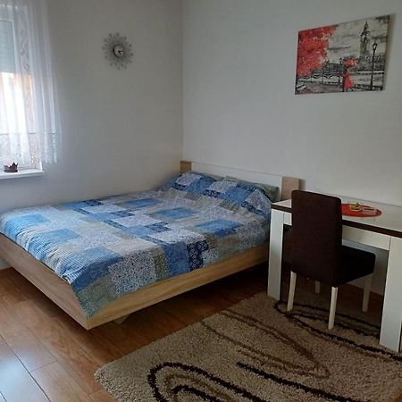 Stan Na Dan Loznica Exterior foto